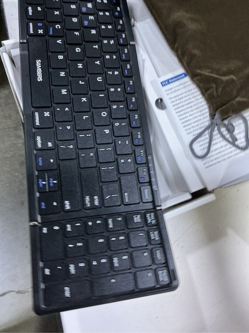 Condition photo showing Good Condition for samsers foldable bluetooth keyboard with numeric keypad, full-size wireless folding keyboards with pu leather, portable travel for ios android windows mac os, support 3 device(bt5.1 x 3)-black full-size elegant black
