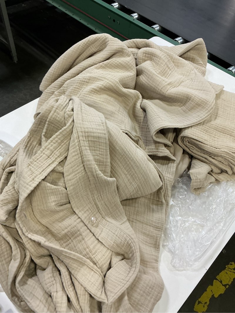 Condition photo showing Good Condition for organic airy gauze duvet cover set 3 piece size king sham-color dune