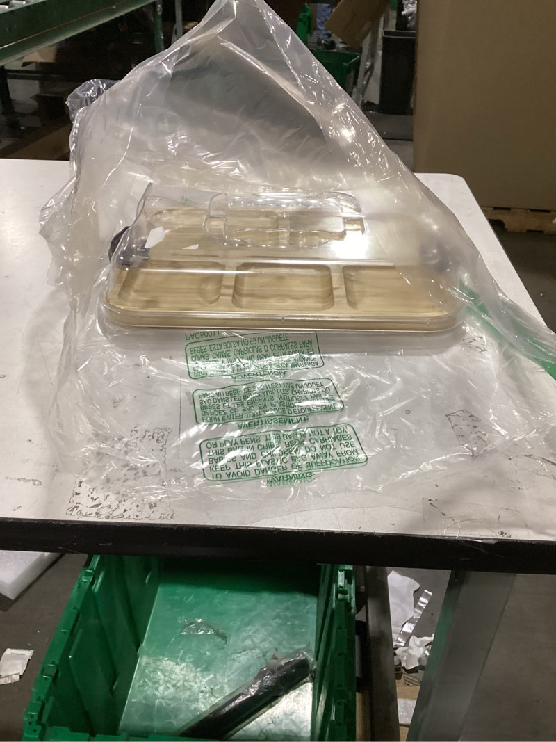 Condition photo showing Good Condition for 15×11" Charcuterie Boards with Lid, Bamboo Cheese Board Cutting Boards with Locking Clear Cover, Portable Serving Tray - 5 Compartments for Kitchen, Picnic, Party, Housewarming, Wedding Gift