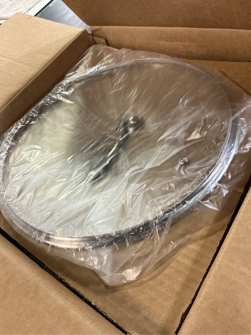 Condition photo showing Good Condition for homichef large stock pot 24 quart with lid - nickel free stainless steel cookware stockpot 24 quart - healthy cookware polished stockpots - heavy duty induction pot soup pot with lid 24 quart mirror polished stainless steel