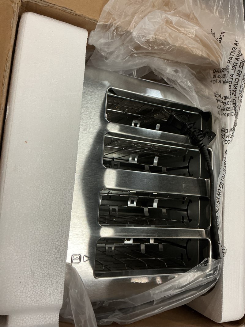 Condition photo showing New/Like New for cuisinart 4-slice classic toaster - stainless steel - cpt-180p1