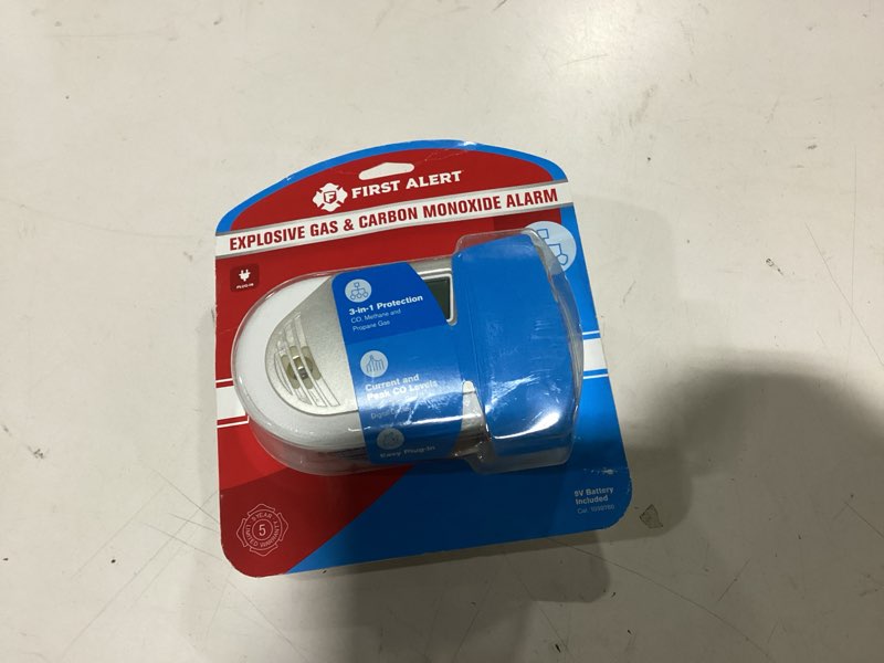 Condition photo showing Good Condition for first alert plug-in natural gas detector propane detector carbon monoxide detector