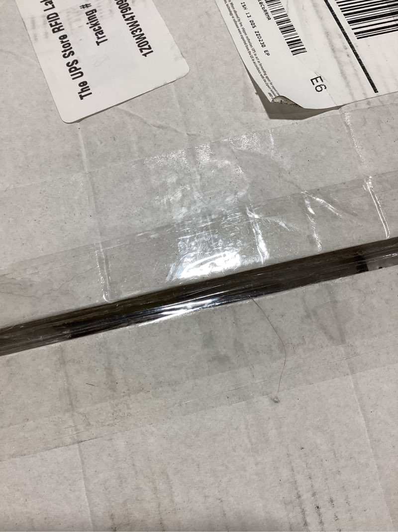 WELLIFE 700 Pieces Silver Disposable Plastic Dinnerware, Includes:100 Dinner Plates, 100 Dessert Pla