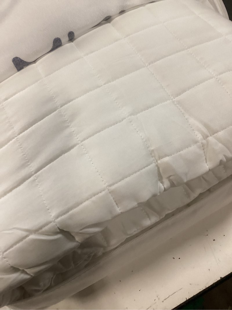 Condition photo showing Good Condition for ynm cooling weighted blanket, 100% viscose derived from bamboo with premium glass beads (white, 80"x
