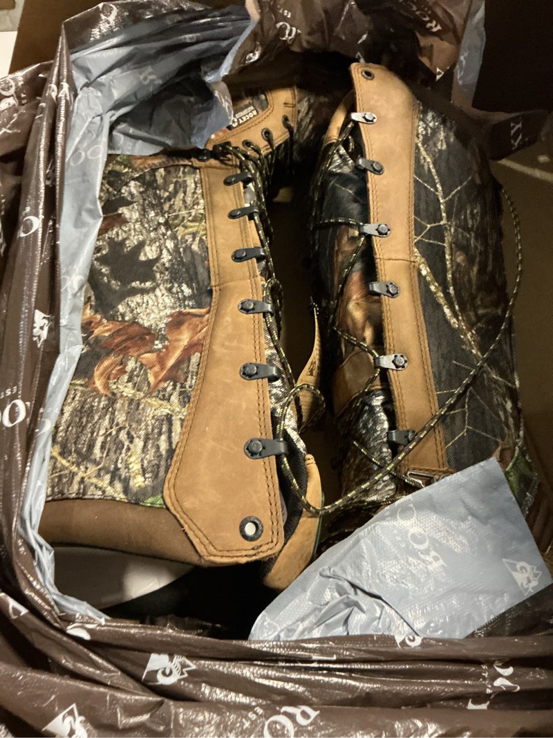Condition photo showing Good Condition for rocky prolight hunting waterproof snake boot - unisex sized 5 mossy oak break up