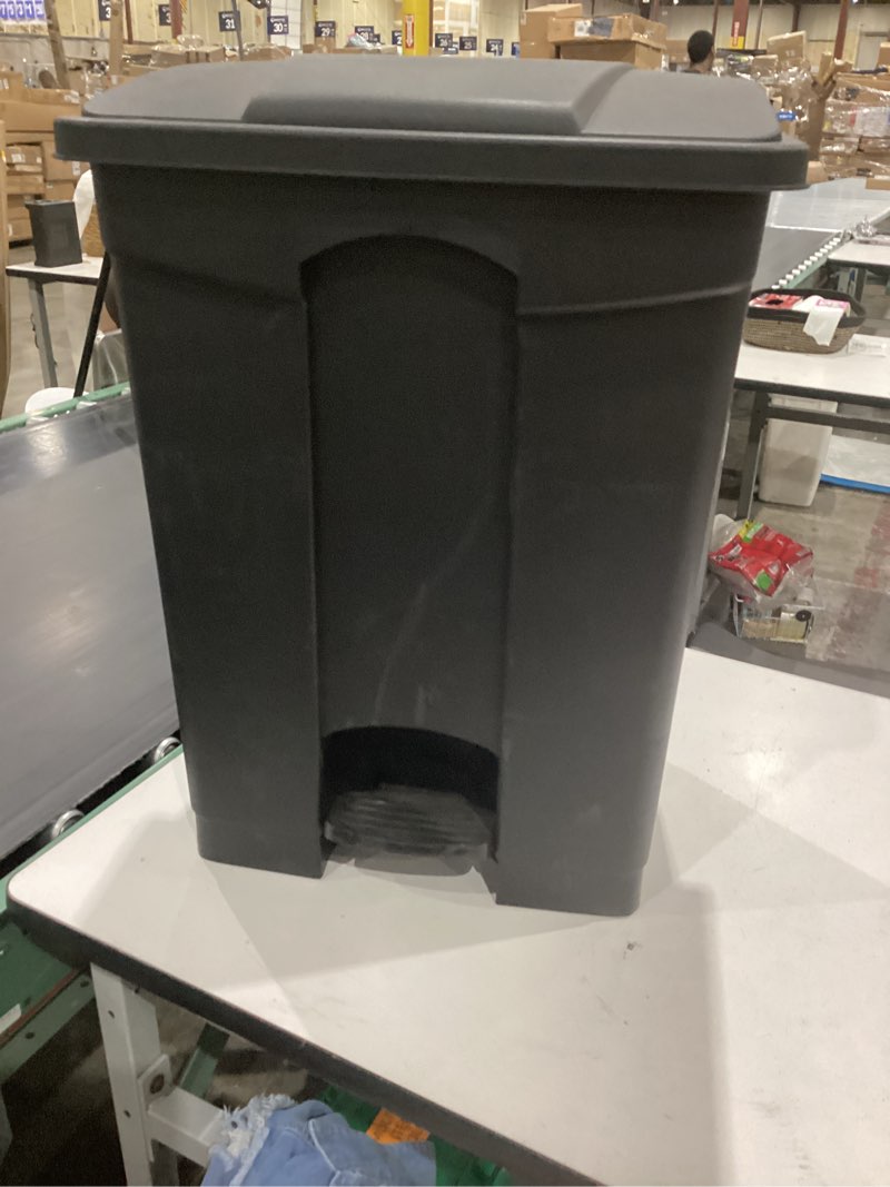 Condition photo showing Good Condition for safco plastic step-on trash can for hands-free disposal, great for home and commercial use, 12 gallon, black (9925bl)