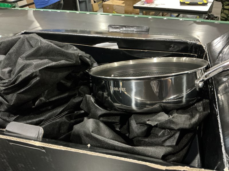 Condition photo showing Good Condition for deluxe 13 piece hybrid ceramic nonstick stainless steel cookware set-5 piece frying pan set, 6 pc pot set, 3.7qt deep sauté pan&lid, induction ready, stay cool, pfoa free compatible with all cooktops