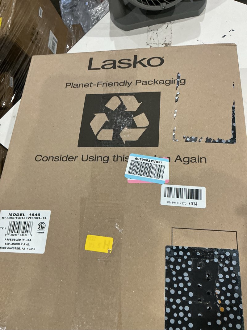 Condition photo showing New/Like New for lasko - stand fan - white