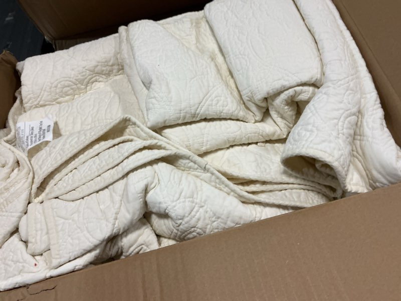 Condition photo showing Good Condition for Laura Ashley - Felicity Collection - Quilt Set - 100% Cotton, Reversible, All Season Bedding with Ma