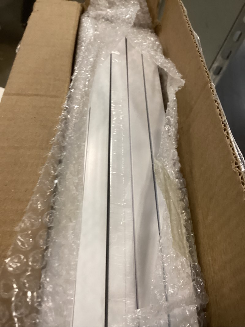 Condition photo showing Good Condition for upsimples 16x20 picture frame set of 5, display pictures 11x14 with mat or 16 x 20 without, wall gallery poster frames, white white 16x20