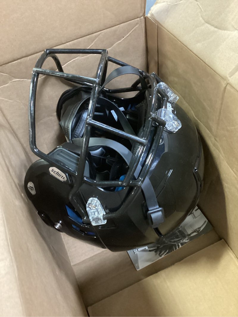 Condition photo showing Good Condition for schutt youth f7 lx1 black medium