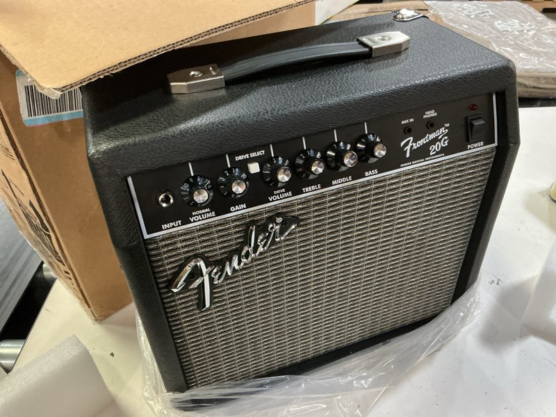 Condition photo showing Good Condition for fender frontman 20g guitar amp, 20 watts, with 2-year warranty 6 inch fender special design speaker, 10x16x16 inches