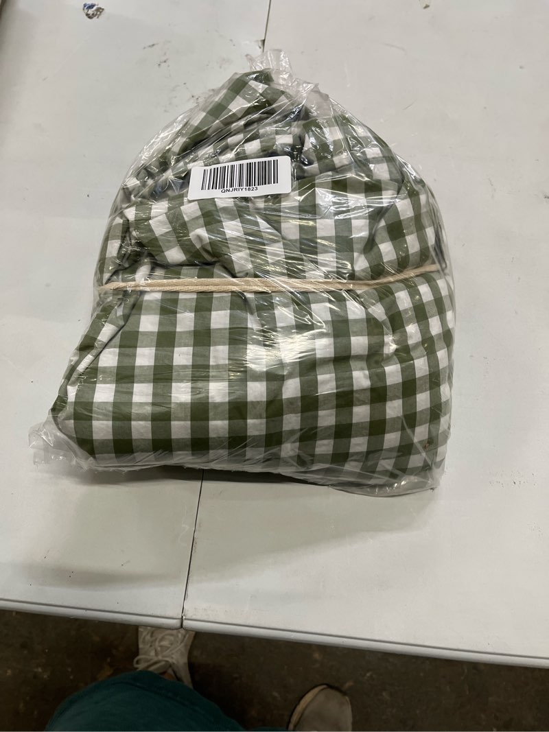 Condition photo showing Good Condition for classic organic percale gingham duvet cover, full/queen, olive
