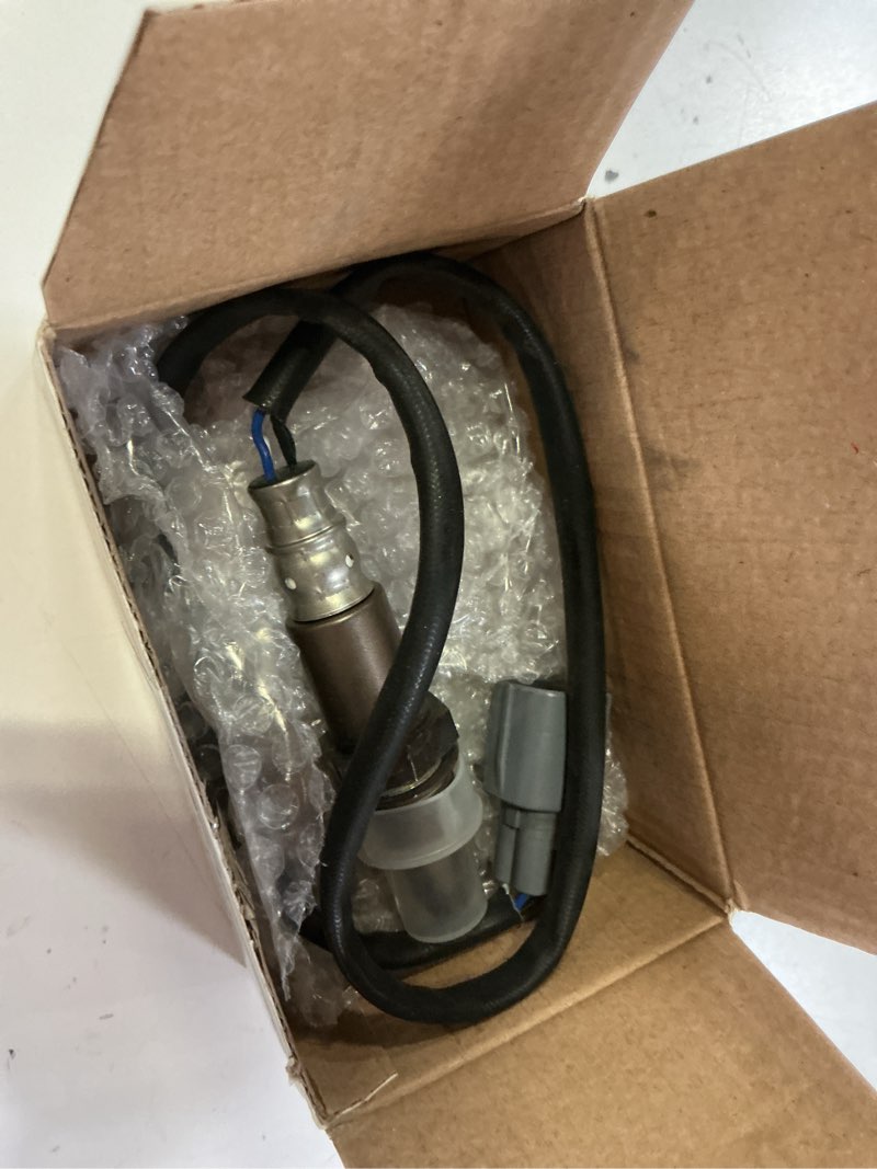 Condition photo showing Good Condition for 234-9128 upstream oxygen sensor | compatible with toyota camry, avalon, highlander, sienna & lexus es300h, es350 (2012-2018) | replaces oe# 894670e170 89467-33230 234-9128 1 pcs
