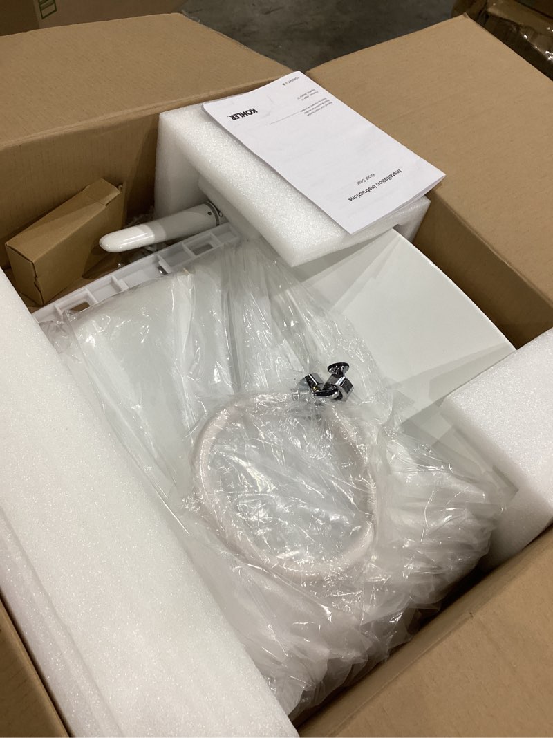 Condition photo showing Good Condition for kohler purewash m250 manual round bidet toilet seat, white, quiet-close lid prevents slamming, easy installation with quick-release hinges, adjustable spray position & pressure white round