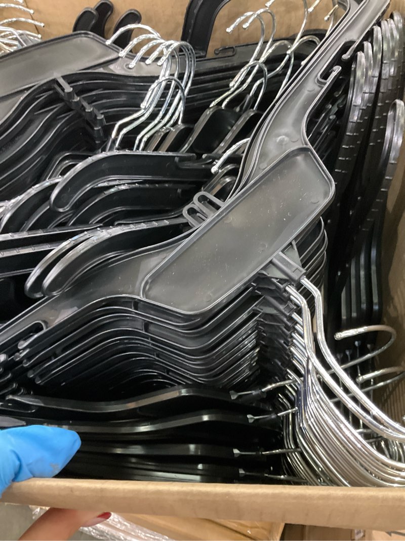 Condition photo showing Good Condition for Black hangers