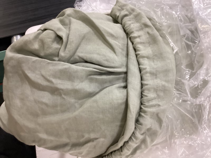 Condition photo showing Good Condition for european linen deluxe bedding bundle, cal king, willowleaf