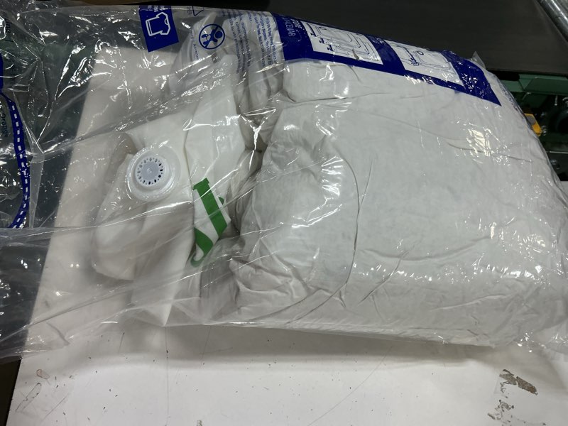 Condition photo showing Good Condition for APSMILE Oversized King Luxury 100% Organic Cotton All Season Down Feather Fibers Comforter, High Fill-Power Medium Warmth Duvet Insert (120x98, Ivory White) Oversized King Ivory White / Medium Warmth