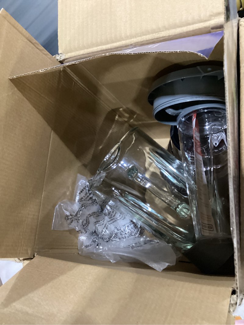 Condition photo showing New/Like New for BLACK+DECKER PowerCrush Digital Blender with Quiet Technology, Stainless Steel, BL1300DG-P Premium (900 Watts)