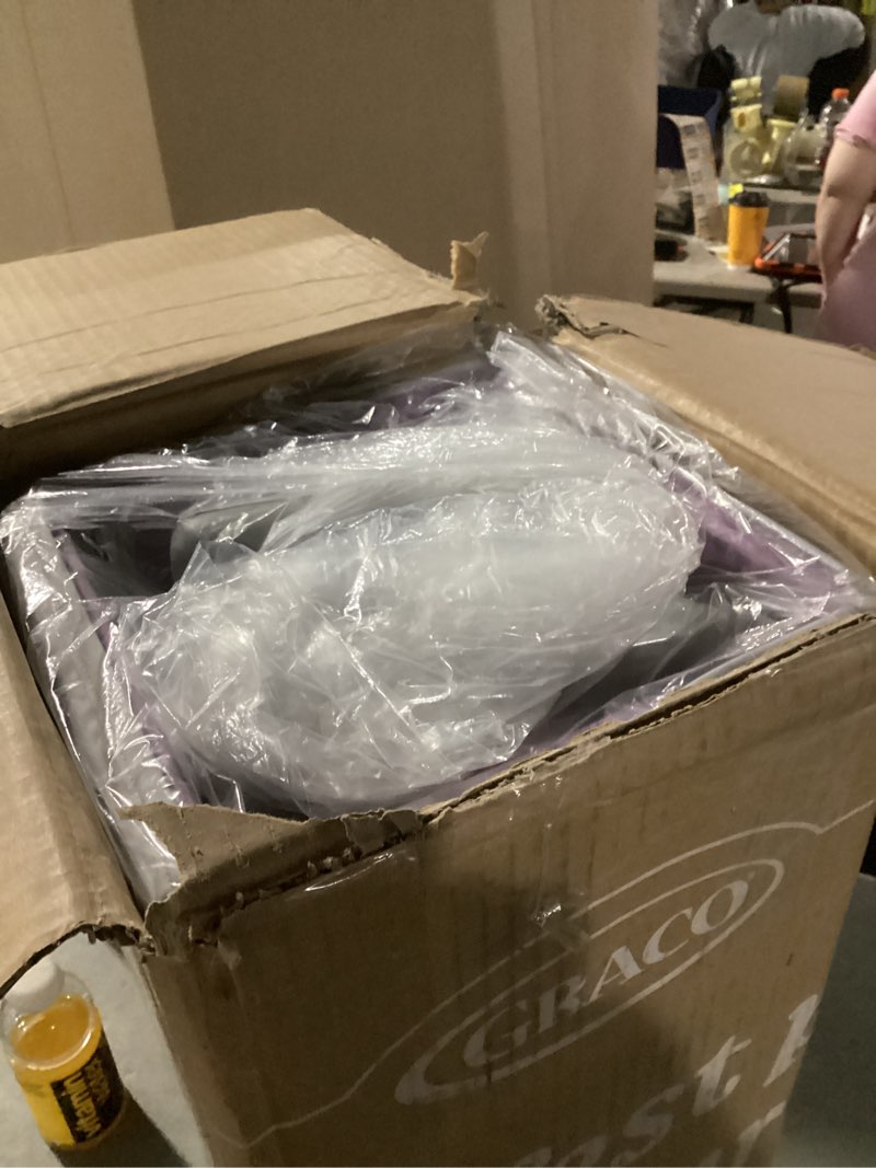 Condition photo showing New/Like New for Graco On The Go Zip Pack ‘n Play Playard, Folding Playpen with Bassinet, Portable Crib, Reeves On The Go Zip Reeves