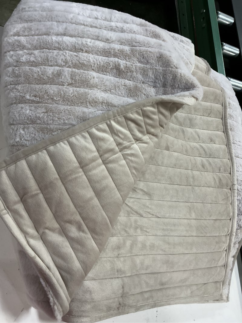 Condition photo showing Good Condition for (beige color) ugg kenzie full/queen comforter set with 2 pillow shams plush faux fur bedding soft warm down alternative comforter washable hypoallergenic fluffy blanket set for bedroom, full/queen size, beige full/queen