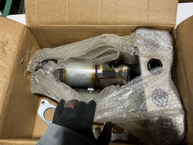 Condition photo showing As Is for ApplianPar Front Exhaust Manifold Catalytic Converter Assembly for Toyota Camry 2.5 Gas 2012-2017, RAV4 Non-Hybrid 2015-2018