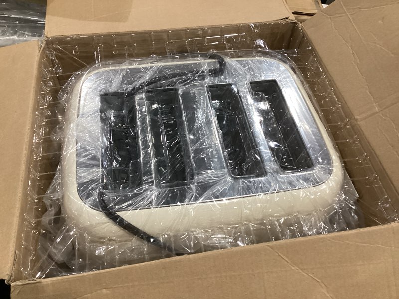 Condition photo showing Good Condition for Roter Mond Toaster 4 Slice Retro Stainless Steel with Extra Wide Slots Bagel, Defrost, Reheat Function, Dual Independent Control Panel, Removable Crumb Tray, 6 Browning Levels, Cream White