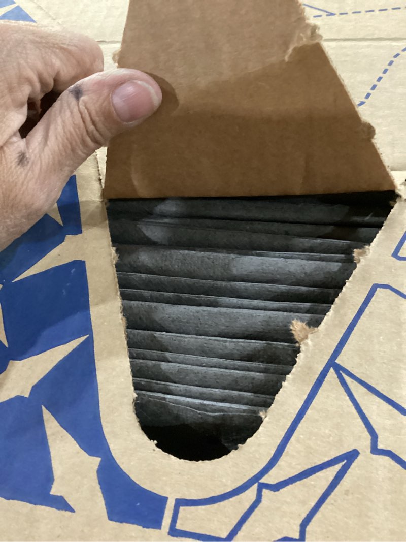 Condition photo showing New/Like New for similar to ****spilfyter universal medium duty absorbent pads for everyday tasks | 16\" x 18\", single ply | 200 count | reliable absorption - fast cleanup for medium to heavy leaks | db-70