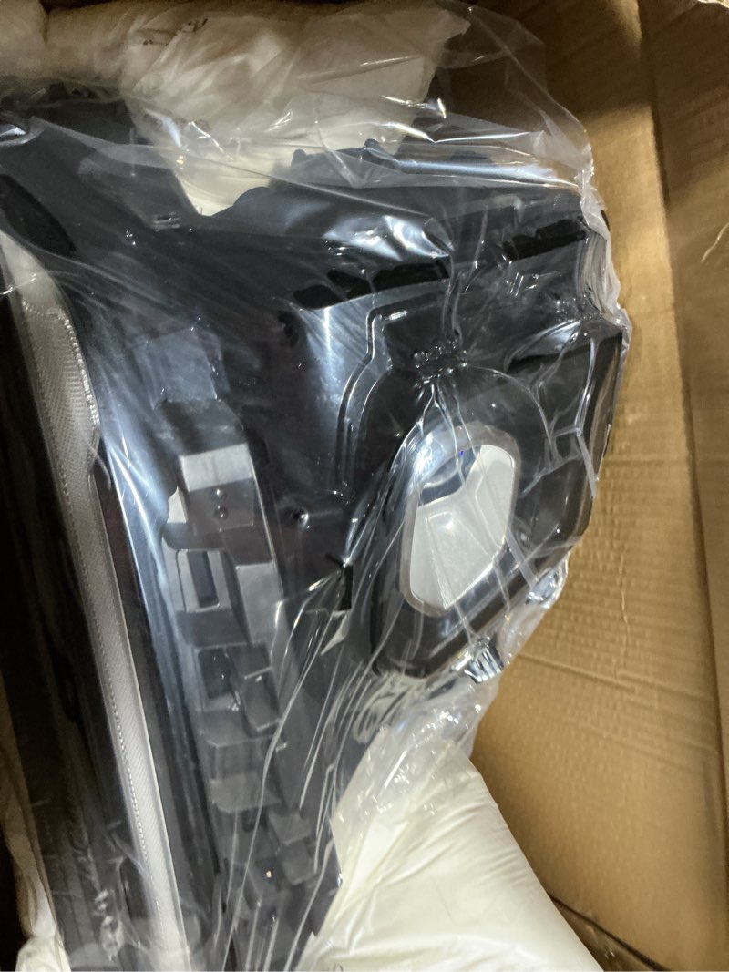 Condition photo showing Good Condition for (Similar to) PENSUN LED Headlight Assembly for 2017 2018 2019 Toyota Corolla SE XSE XLE - Dual Projector Front Headlamps, Left & Right, Plug-and-Play Left + Right