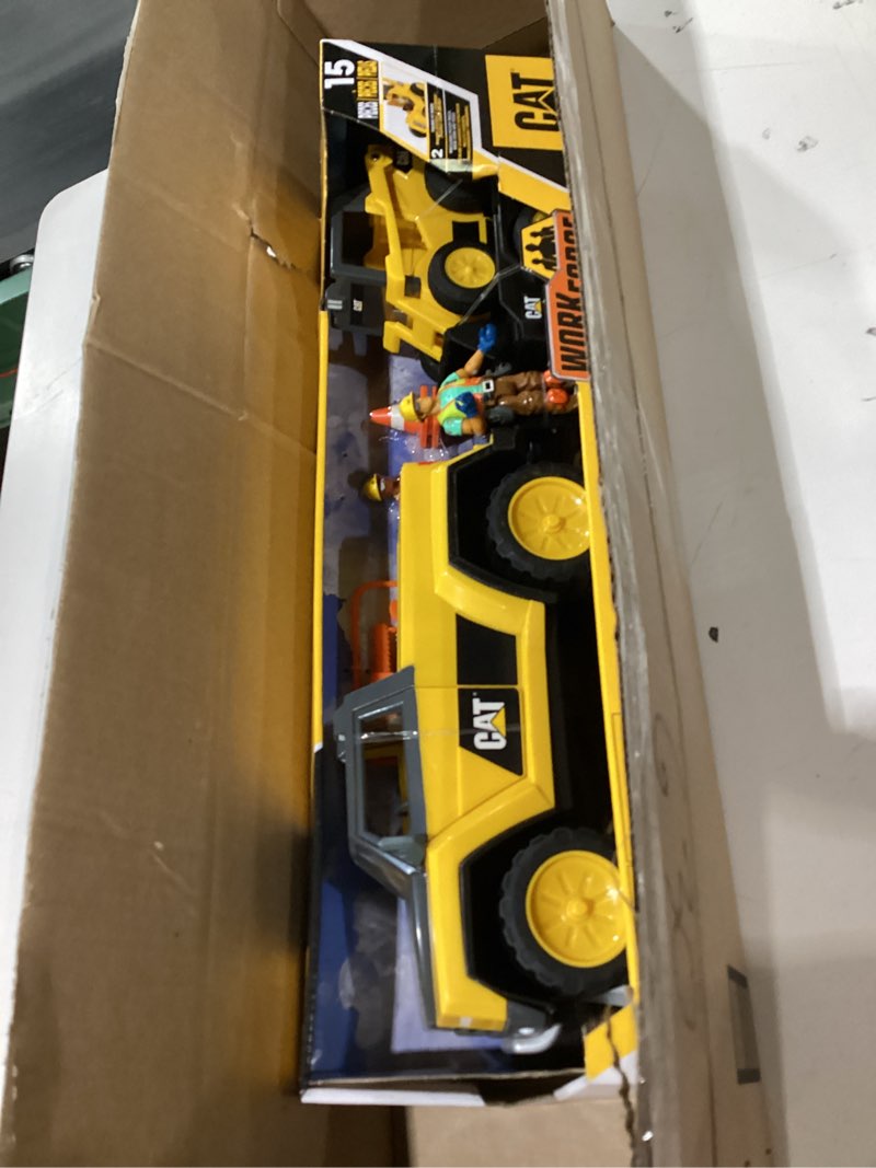 Condition photo showing New/Like New for Cat Workforce Skid Steer & Pickup Crew Set, 15-Piece Kids Construction Toy Playset with Pickup Truck, Skid Steer, 2 4-Inch Figures, Cones & Tools, Ages 3+ Workforce Skidsteer