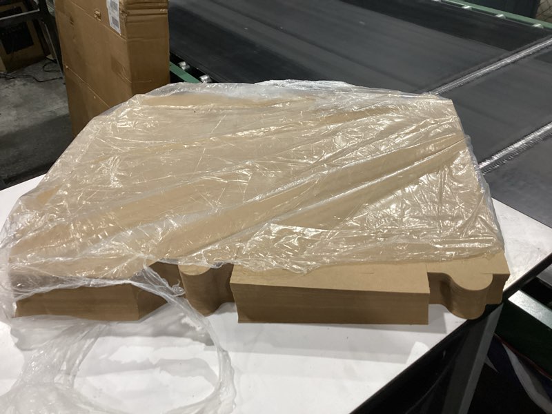 Condition photo showing New/Like New for southern champion tray 1025 premium clay coated kraft paperboard white non-window sheet cake and utility box, 14" length x 10" width x 4" height, 1/4 sheet (case of 100) white non-window 14" x 10" x 4"