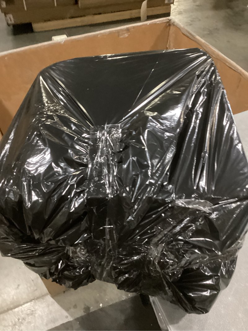 https://lotting-media.assets.bidfta.com/lotting_8eddd40a-bd11-4d1e-a3df-43fda3128939