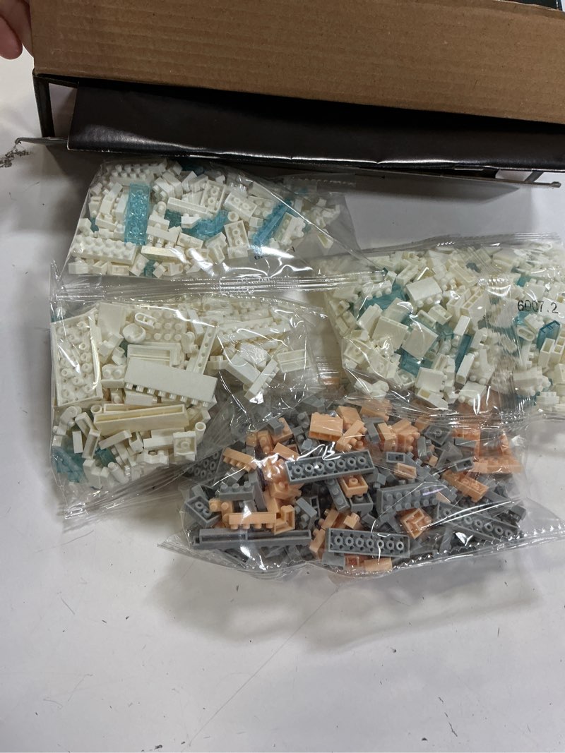 Condition photo showing Good Condition for 2000pcs micro mini blocks trevi fountain archiecture building blocks set,creative ideals roman landmark model collection, for 14+ boys, girls or adults architecture