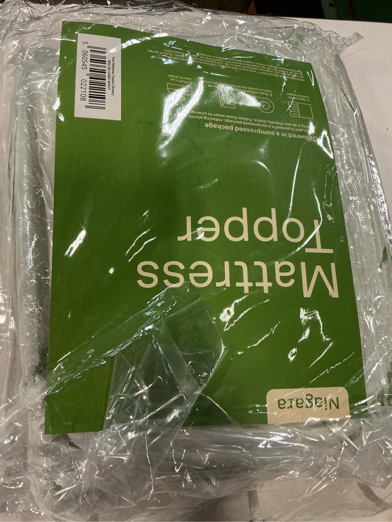 Condition photo showing New/Like New for Ultra Soft Twin Size Mattress Topper - Viscose Made from Bamboo Pillow Top Mattress Pad for Back Pain Relief - Naturally Cooling for Hot Sleepers, Green Green Twin