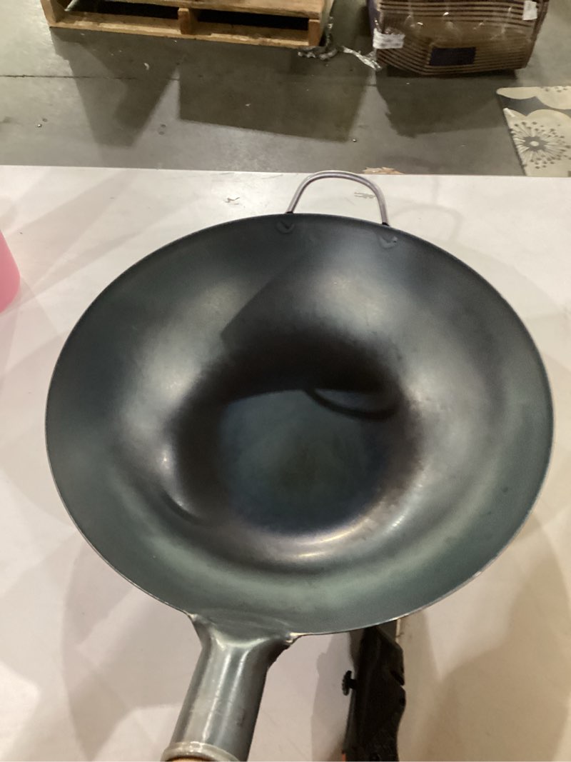 Condition photo showing Good Condition for YOSUKATA 13.5" Carbon Steel Wok Pan – Pre-Seasoned Flat Bottom Pow Wok for Stir Fry, BBQ, Grill & Camping – Traditional Japanese Chinese Cookware – Compatible with Induction, Electric, Gas, Open Fire