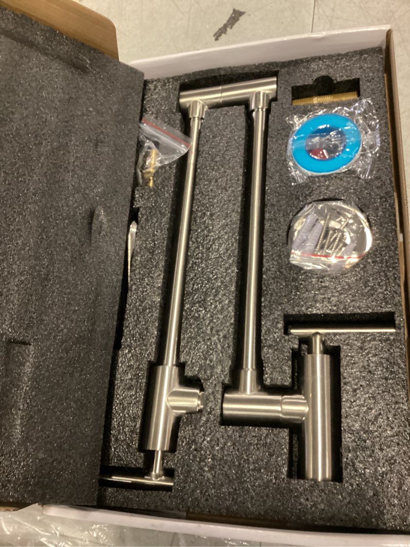 https://lotting-media.assets.bidfta.com/lotting_8ef5686a-222e-4011-9ab9-0abb7ca61634