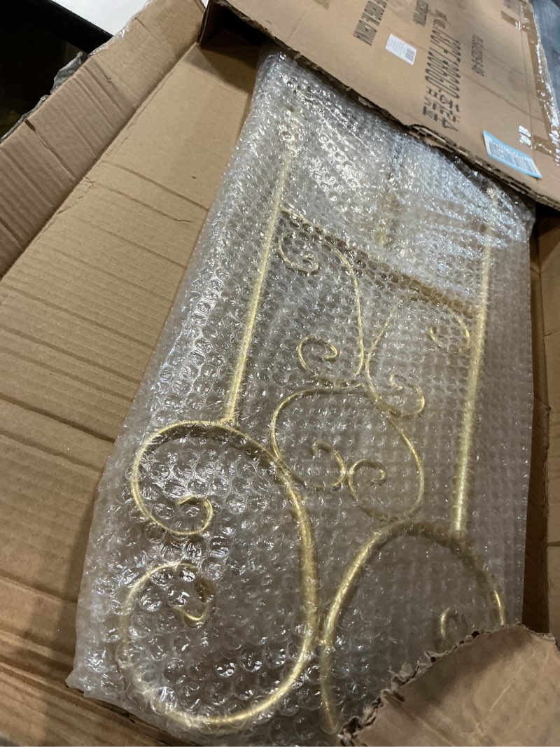 Condition photo showing Good Condition for metal large free standing adjustable display stand scroll easel with chain support, gold easel stand for sign, heavy duty easel for mirror, wedding, picture frame (no installation required) scroll-gold
