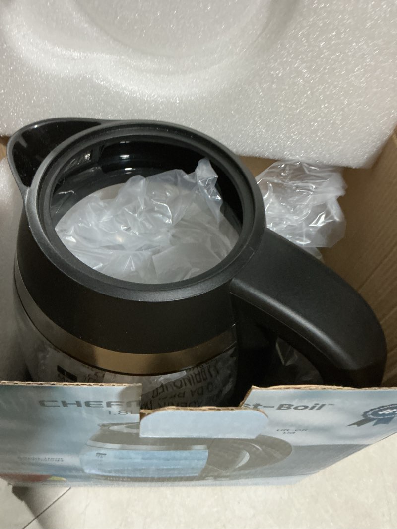 Condition photo showing Good Condition for Chefman Electric Kettle, 1.8L 1500W, Hot Water Boiler, Removable Lid for Easy Cleaning, Auto Shut Off, Boil-Dry Protection, Stainless Steel Filter, BPA Free, Borosilicate Glass Electric Tea Kettle Black