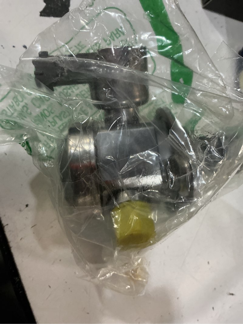 Condition photo showing Good Condition for high pressure fuel pump compatible with 2013-2016 lincoln mkz/mkt/mkc 2012-2017 land rover range rov