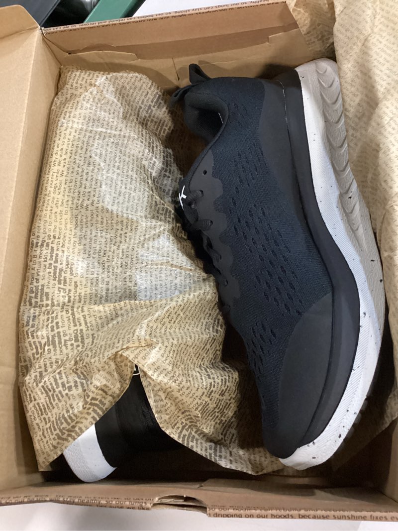 Condition photo showing New/Like New for KEEN Womens Wk400 Performance Breathable Walking 11 Black/White