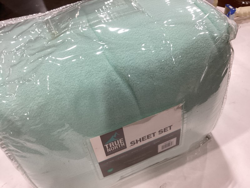 Condition photo showing New/Like New for True North by Sleep Philosophy Fleece Sheet Set Cal King, Solid Color, Warm & Plush Sheets Soft Fleece Bedding Set, Cal King Size Sheets, Fitted Pocket Fits Up to 16" Mattress, Cal.King Aqua 4 Piece California King Aqua