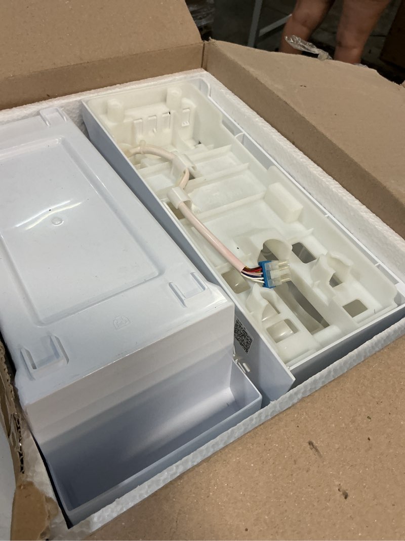 Condition photo showing As Is for quick-connect auto ice maker kit