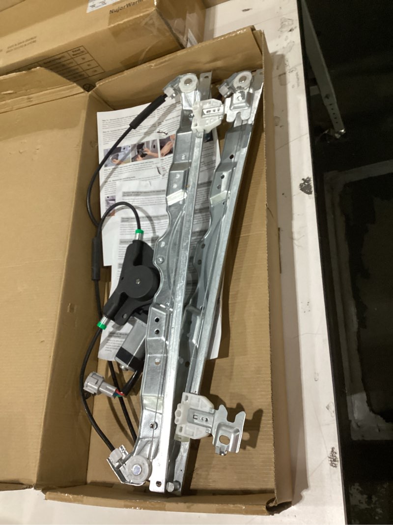 Condition photo showing New/Like New for BDFHYK 748-525 Power Window Regulator with Motor Front Right for 2004-2010 Infiniti QX56, 2005-2015 Nissan Armada