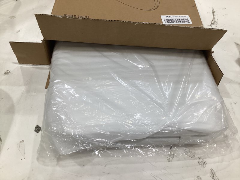 Condition photo showing Good Condition for hibbent premium elongated toilet seat with cover(oval) quiet close, one-click to quick release, easy installation never loosen hinge, slow close toilet seat and cover, easy cleaning-white color 18.5'' elongated