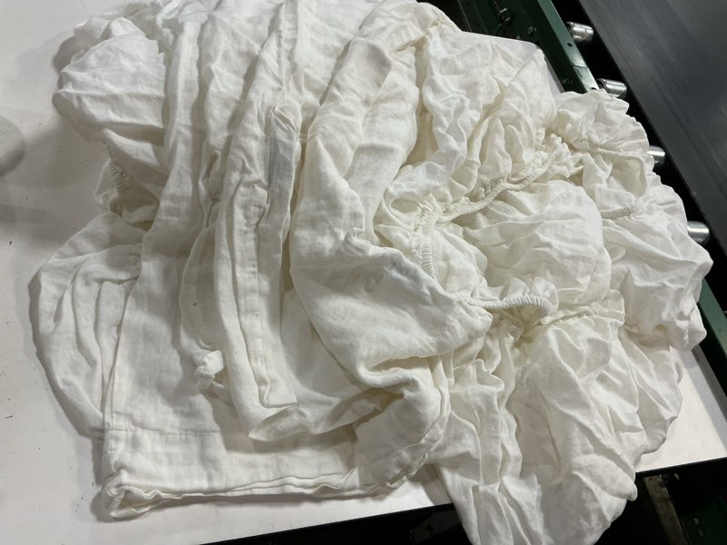 Condition photo showing As Is for quince european linen chambray fitted sheet set 3 pieces white king