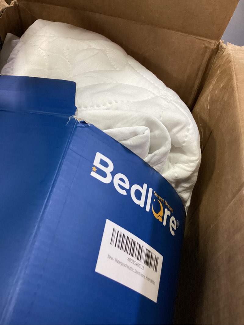 Condition photo showing Good Condition for bedlore waterproof mattress protector, queen size noiseless mattress pad with deep pocket 6"-18" depth, soft breathable bed mattress cover washable for home, bedroom, hotel (white) 2 white queen