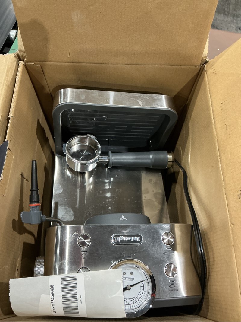 Condition photo showing As Is for de’longhi classic espresso machine with milk frother, 15-bar pump & temperature control - barista coffee maker kit for espresso, latte, cappuccino & iced