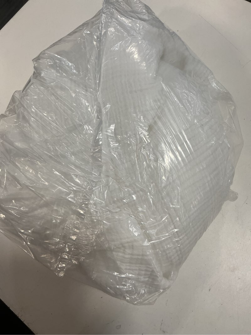 Condition photo showing Good Condition for organic cotton gauze blanket, full/queen, white