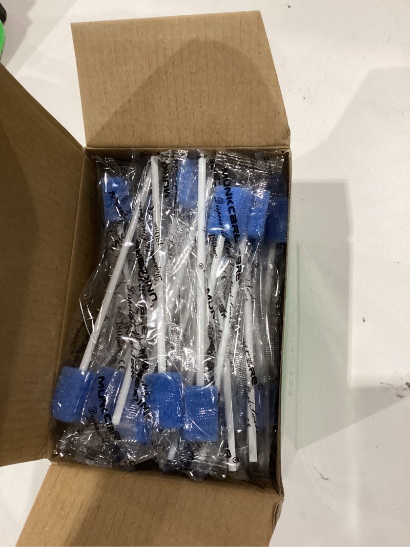 Condition photo showing Good Condition for oral care swabs disposable- blue 100 counts