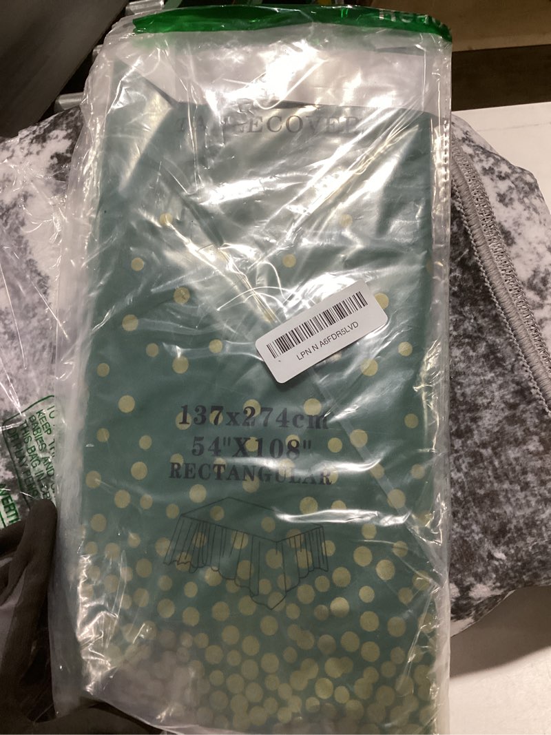 Condition photo showing Good Condition for Tegeme 4 Packs Green and Gold Plastic Table Cloths for Parties Disposable Graduation Ramadan Mubarak Tablecloths Decoration with Gold Stamping Dot 108 x 54'' for Birthday Graduation Ramadan Party Green, Gold 4